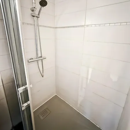 Maison 4 Ch, Familiale, Proche Commodite, Vakantiehuis *