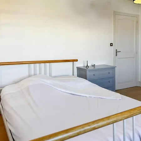 Maison 4 Ch, Familiale, Proche Commodite, Vakantiehuis Aurillac