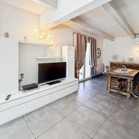 Maison 4 Ch, Familiale, Proche Commodite, Vakantiehuis