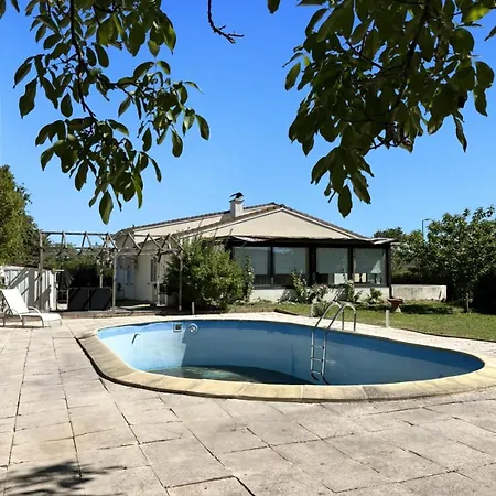 Maison 4 Ch, Familiale, Proche Commodite, Vakantiehuis
