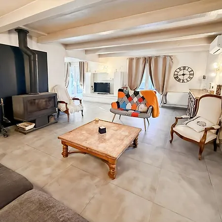 Vakantiehuis Maison 4 Ch, Familiale, Proche Commodite, Aurillac