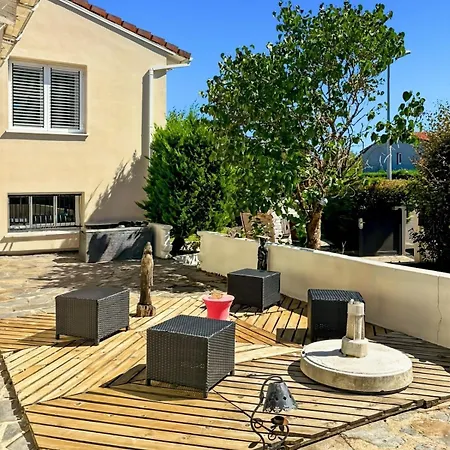 Maison 4 Ch, Familiale, Proche Commodite, Vakantiehuis *